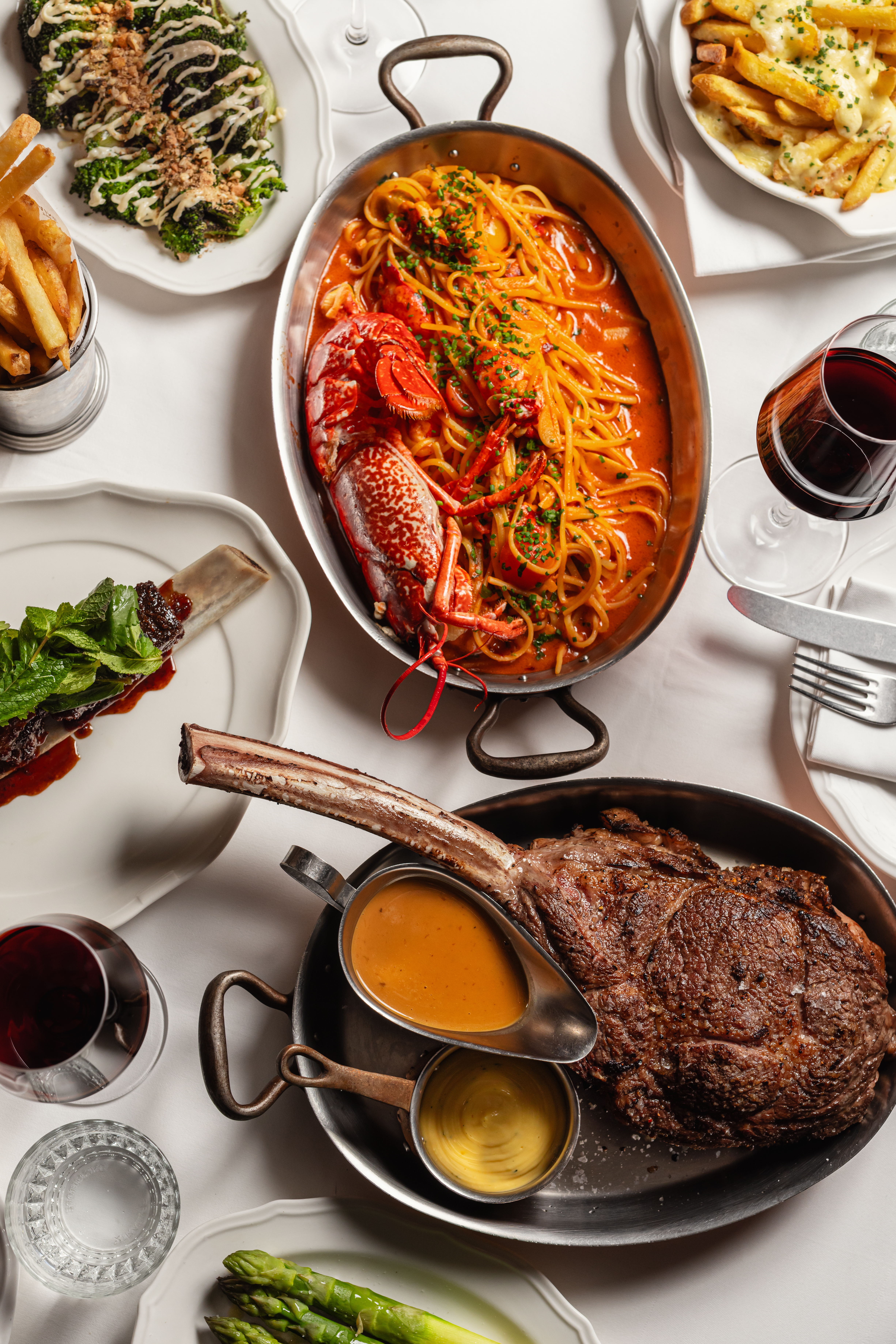 The MAINE — gourmet table spread
